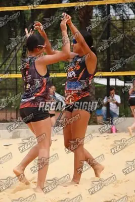 Foto de Gabriela y Maria Bedoya