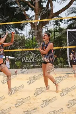 Foto de Gabriela y Maria Bedoya